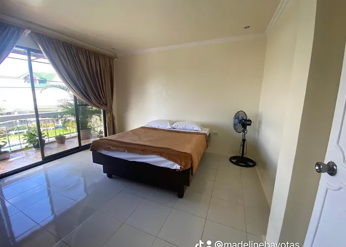 Villaer Maddy House